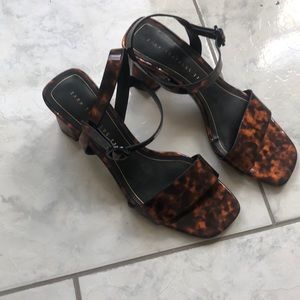 Zara Tortoise Heels / 37